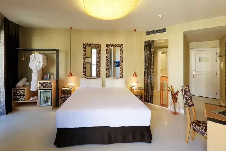 Luxury gay travel