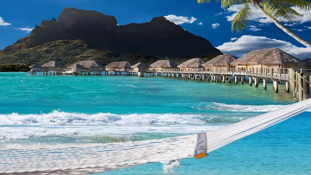 Romantic Travel to French Polynesia