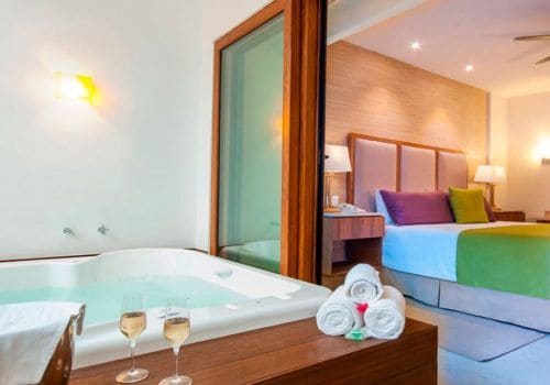 Almar Romance Suite and Jacuzzi Puerto Vallarta Almar Romance Suite and Jacuzzi Puerto Vallarta
