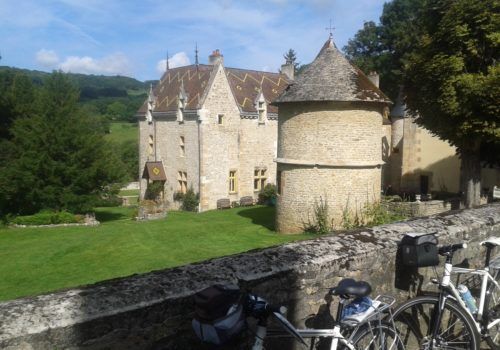 Gay cycling in Burgundy Gay cycling in Burgundy