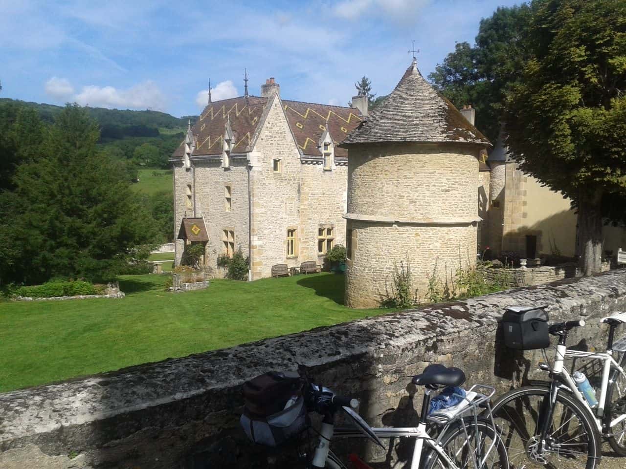 france gay le savigny temple France gay le savigny temple