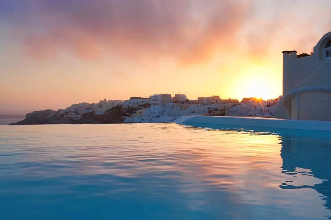 Canaves Oia Suites
