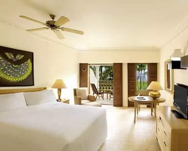 Luxury gay travel
