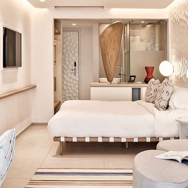 Luxury gay travel
