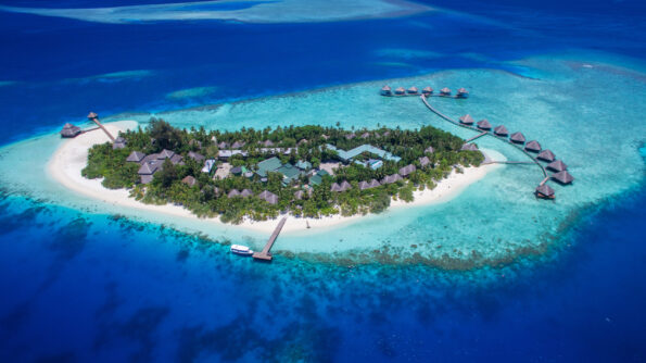 Luxury Adaaran Club Rannalhi vacations