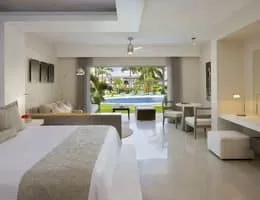 Luxury gay travel