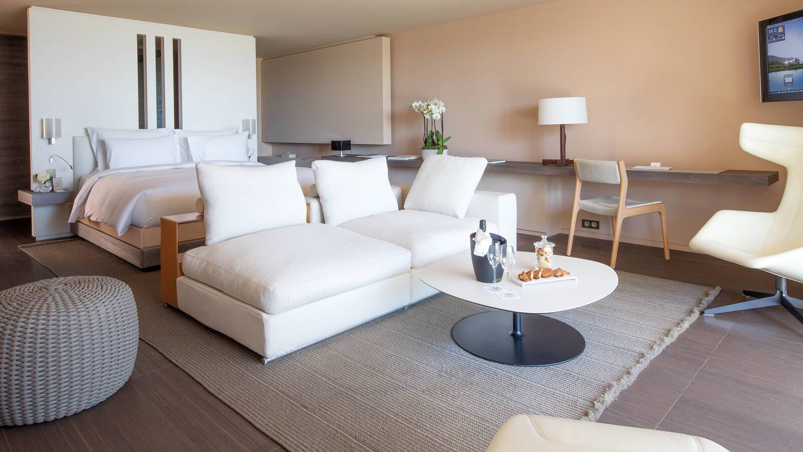 Luxury gay travel