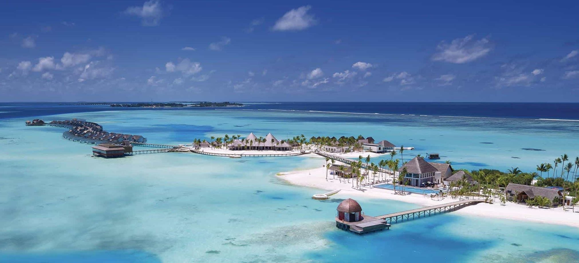 Maldives Premium All-inclusive: OZEN by Atmosphere & Hurawalhi