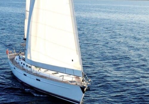 Charter a yacht for gay people Charter a yacht for gay people
