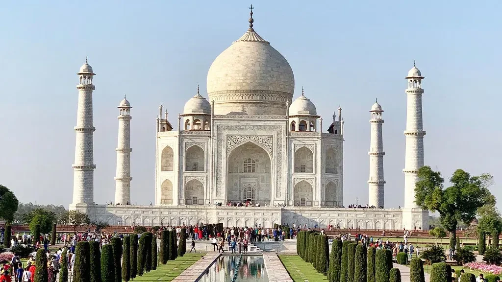 Day 2: Delhi to Agra