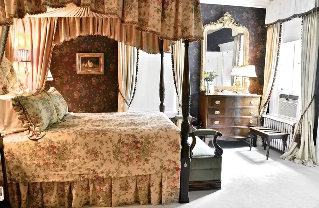 The Charlotte Inn
