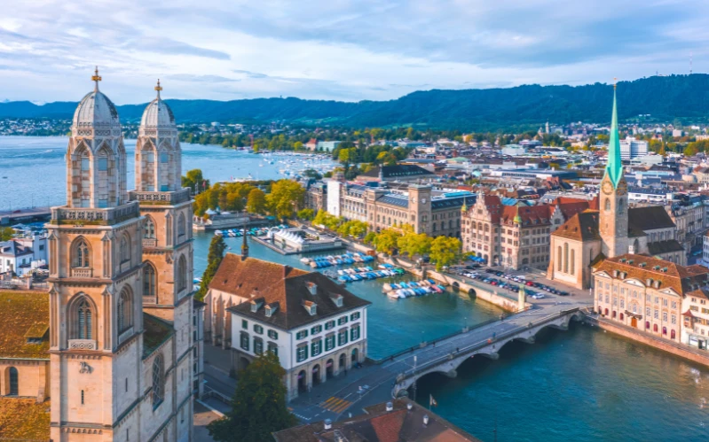 Days 1-2: Arrival and Exploration of Zurich