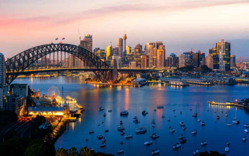 Days 6-8: Sydney - Icons, Culture & Coastline