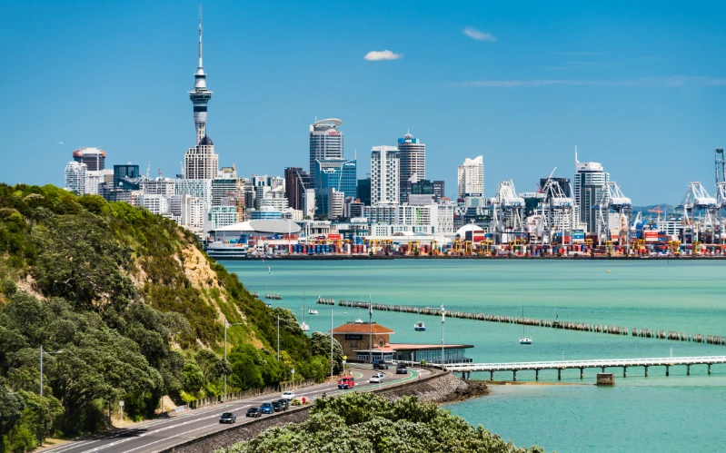 Days 12-14: Auckland via Rotorua - Glowworm Caves & The City of Sails