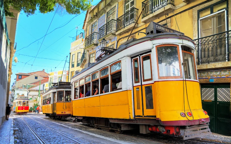 Portugal Food and Wine Tour: Lisbon, Porto & Douro Valley
