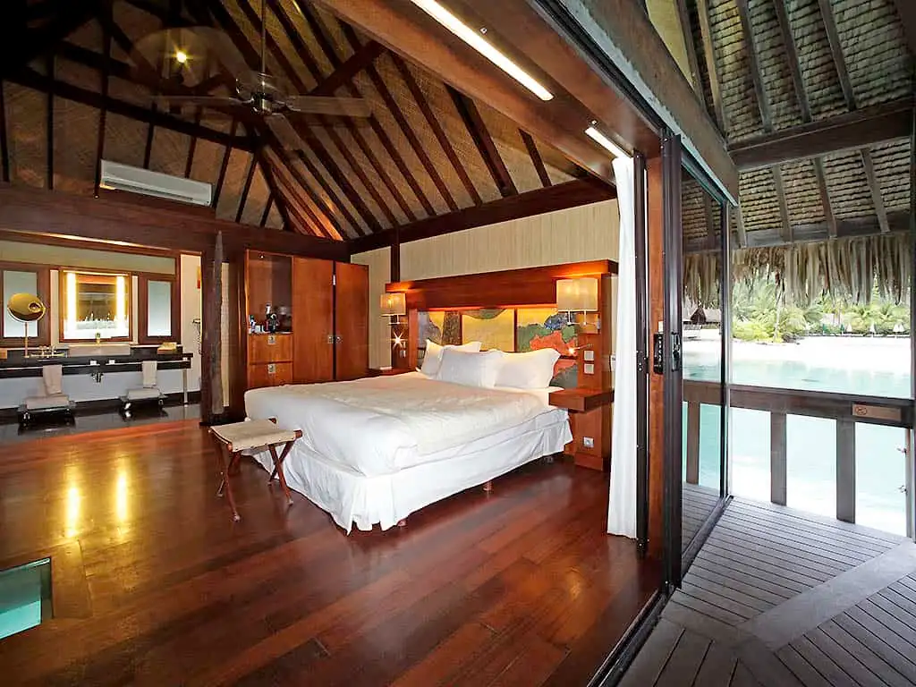 Luxury gay travel