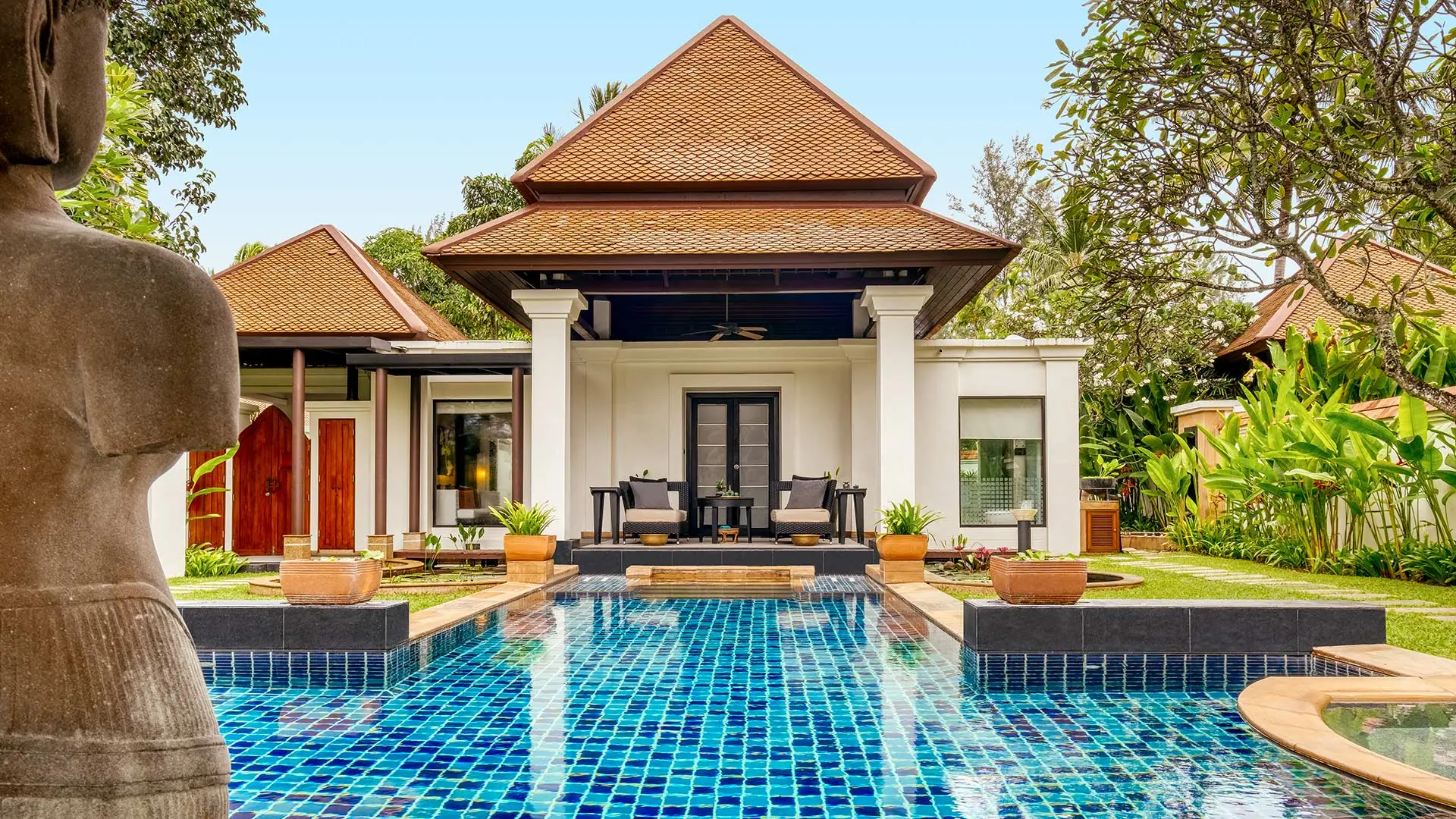 Luxury gay travel