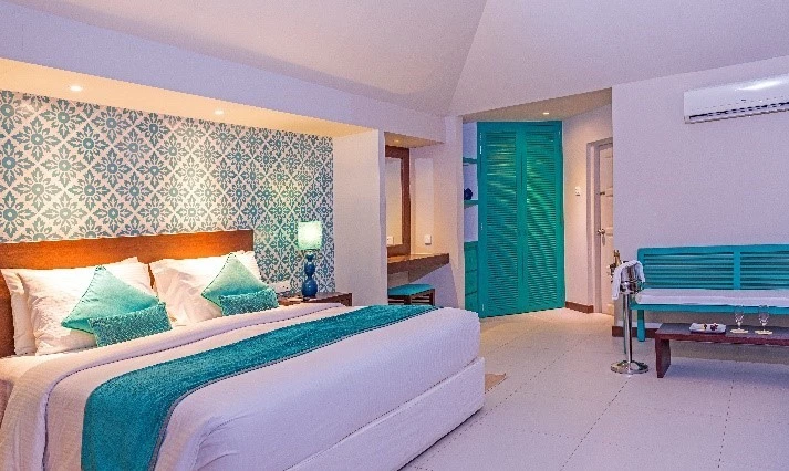 Luxury gay travel