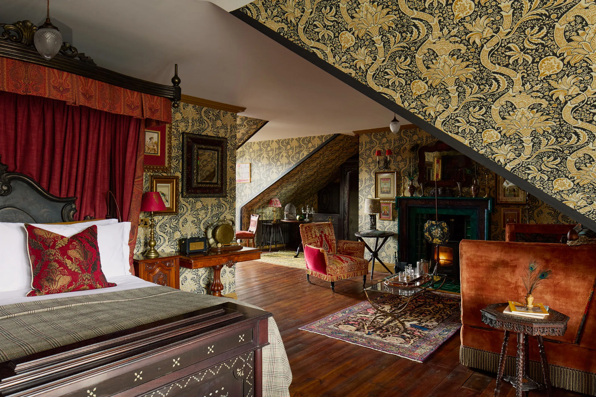 Luxury gay travel