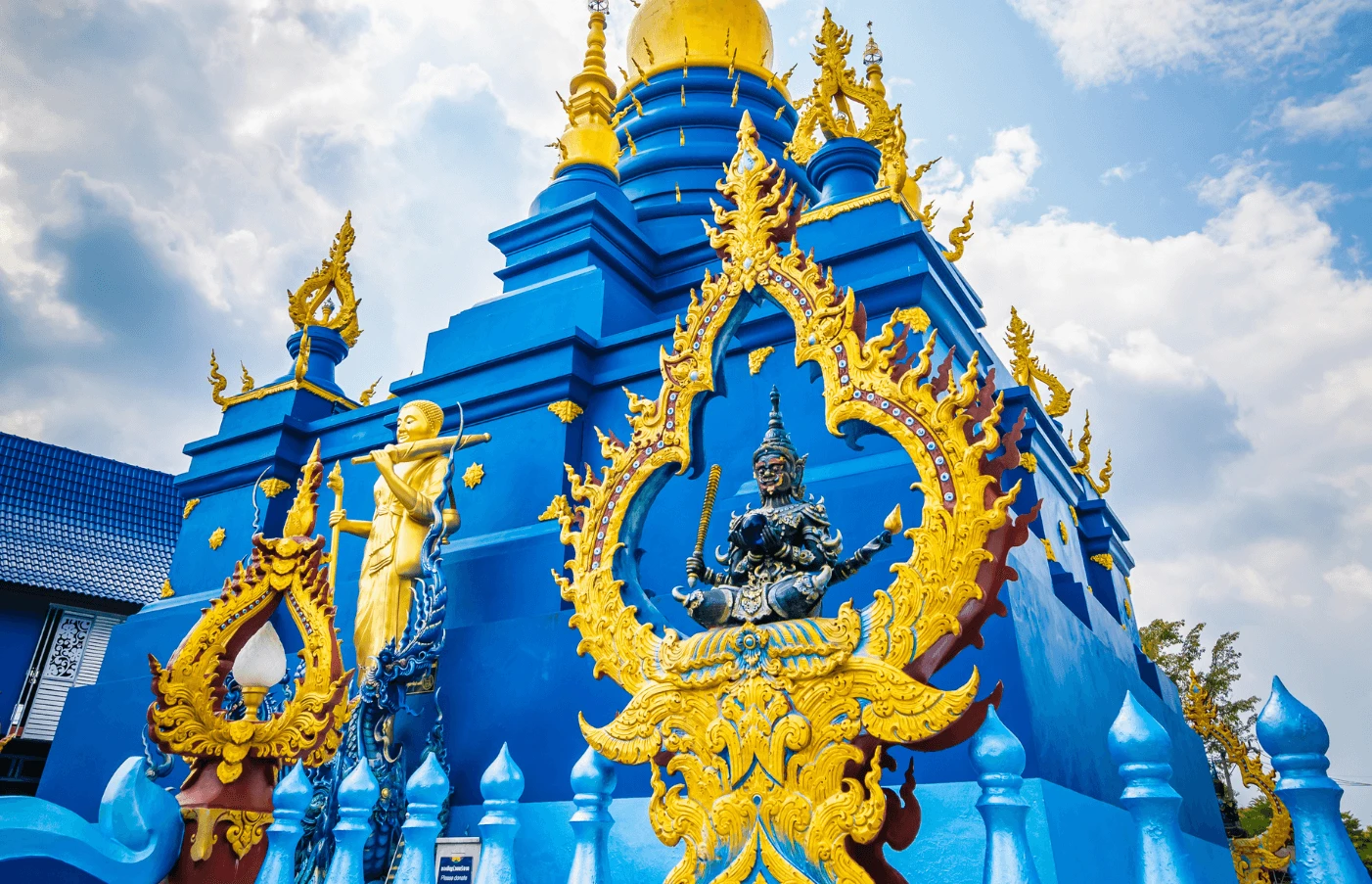Luxury Elephant Camp in Thailand: Bangkok & Chiang Mai