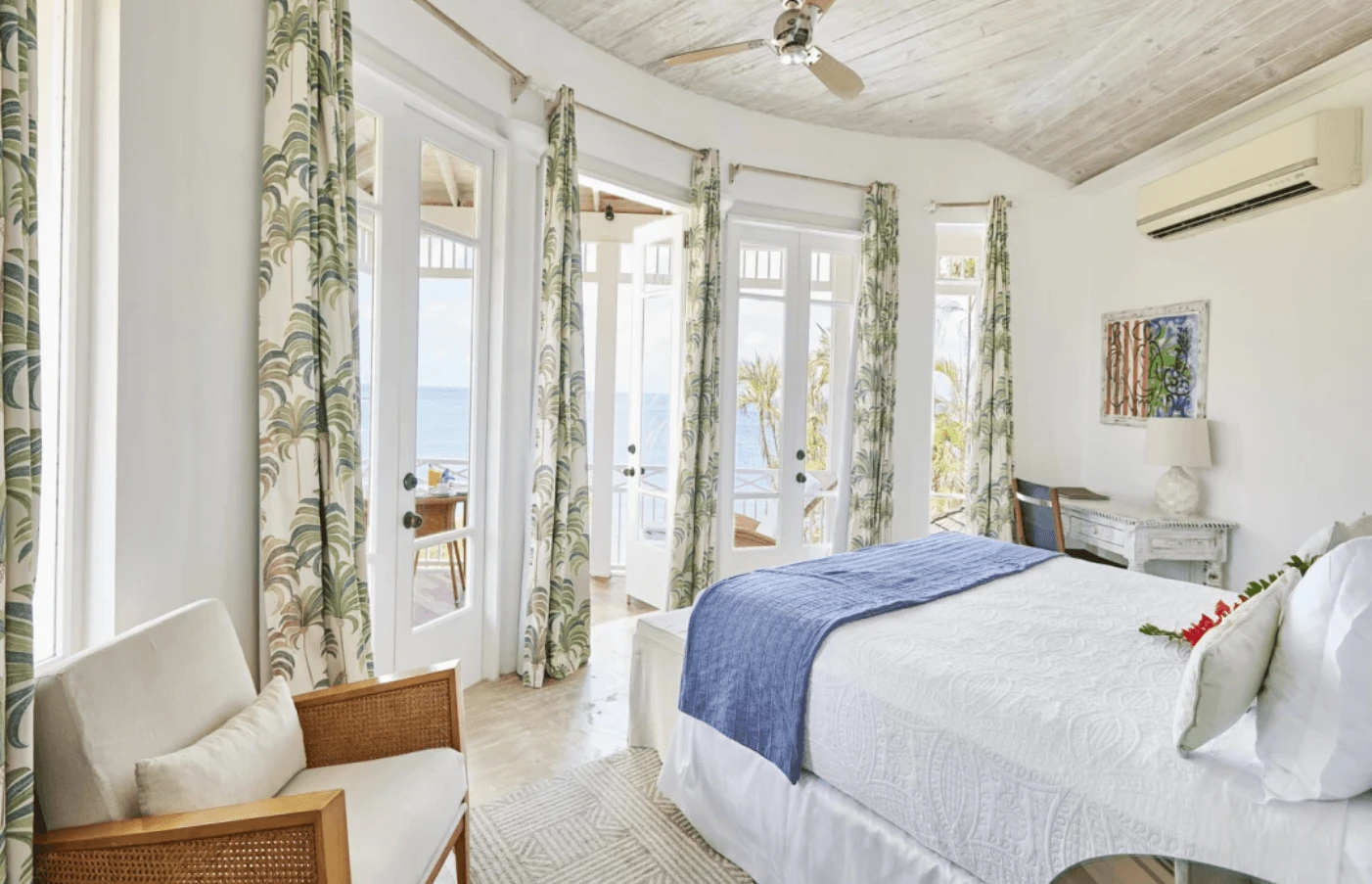 Luxury gay travel