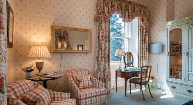 Luxury gay travel