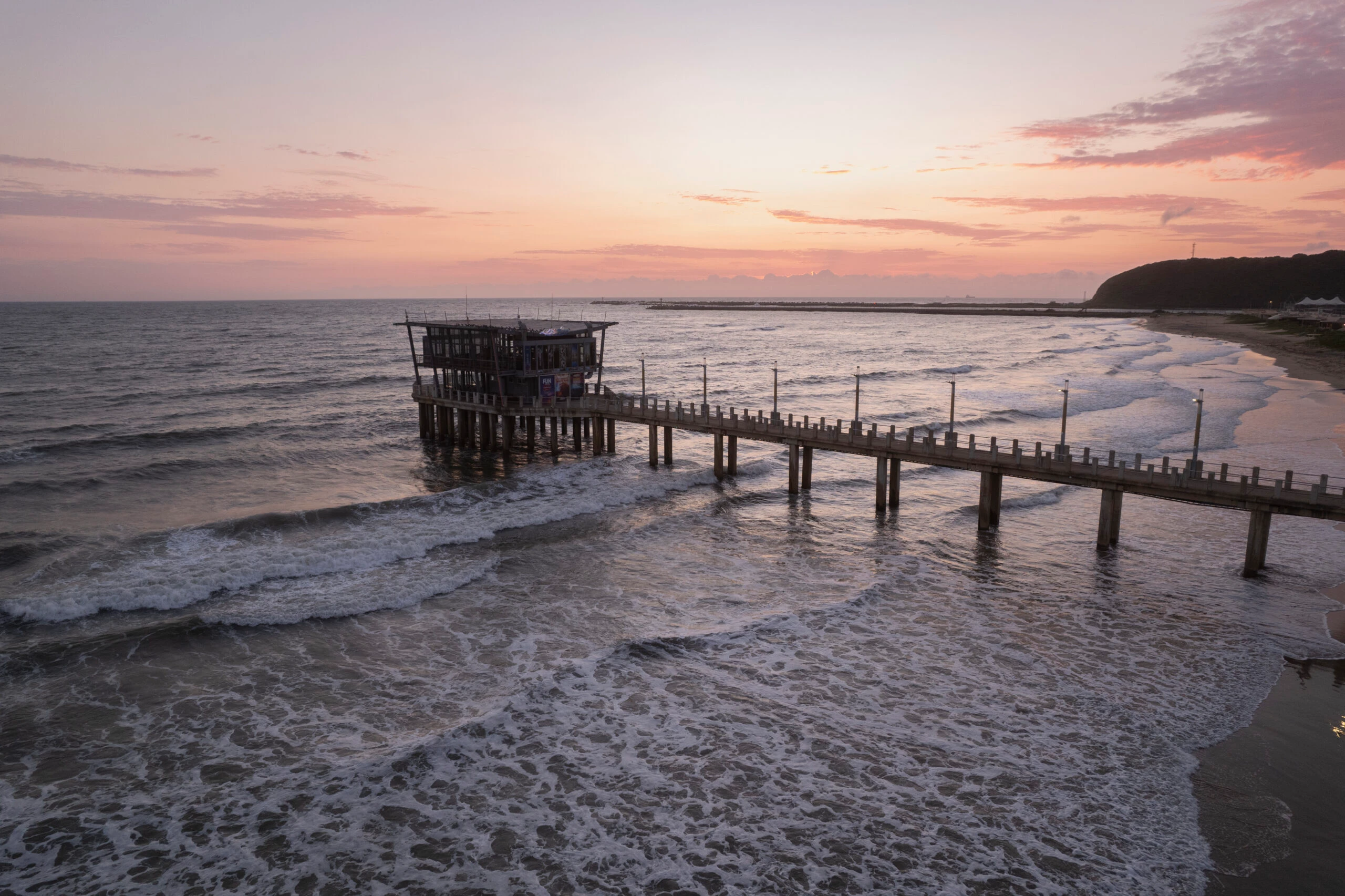 Days 6-11: Umhlanga & The Drakensberg - Coastal Beauty & Mountain Majesty