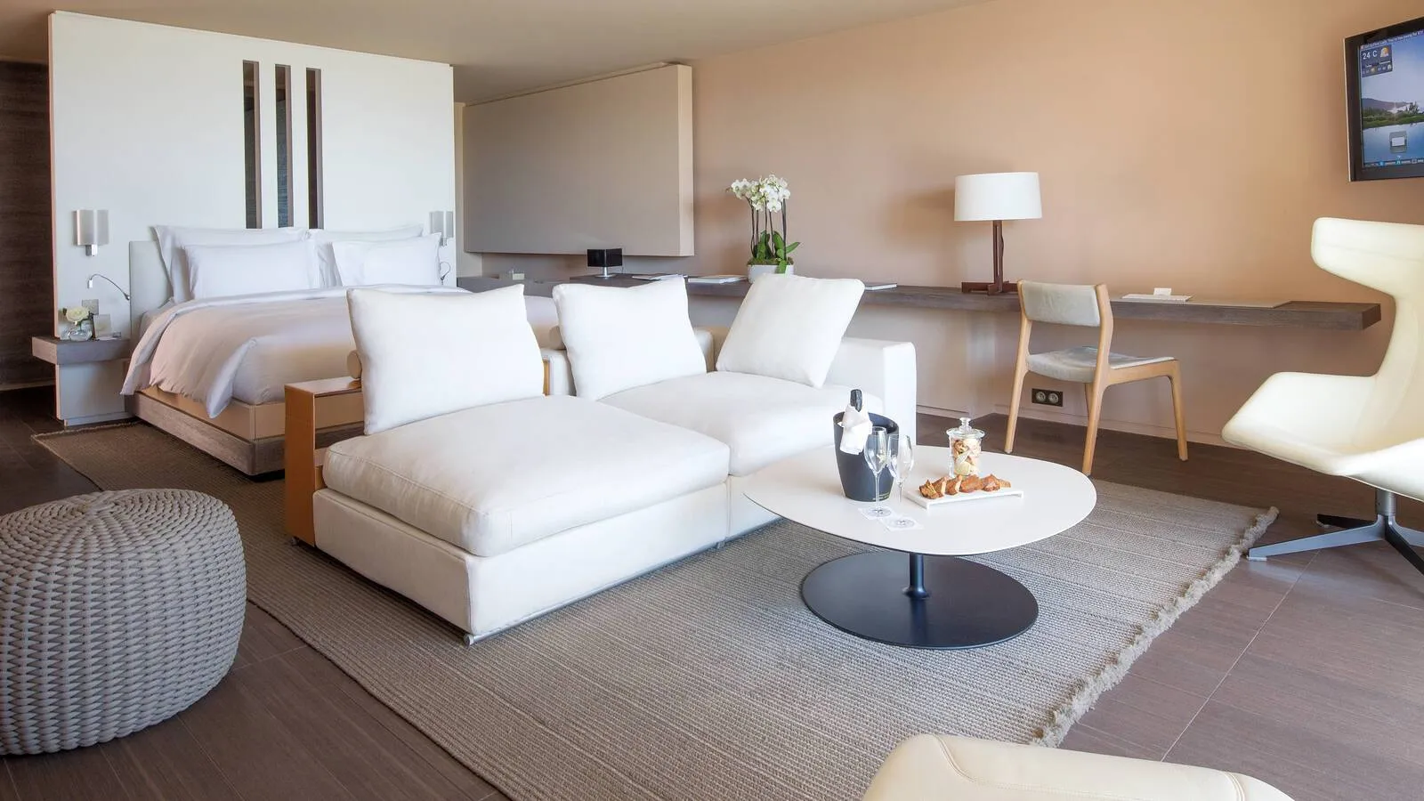 Luxury gay travel