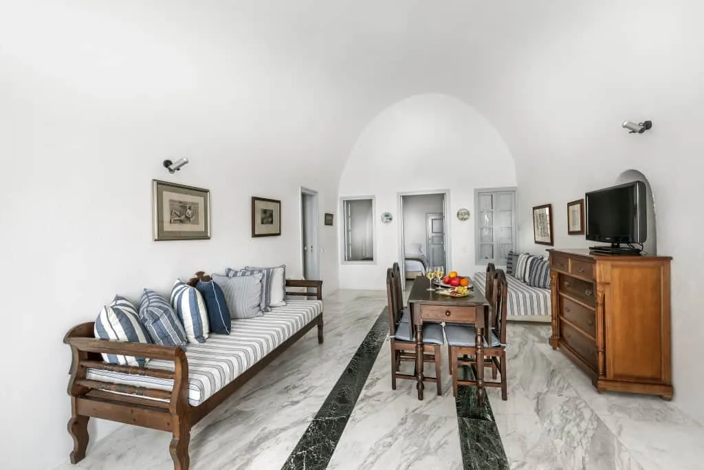 Aigialos Hotel