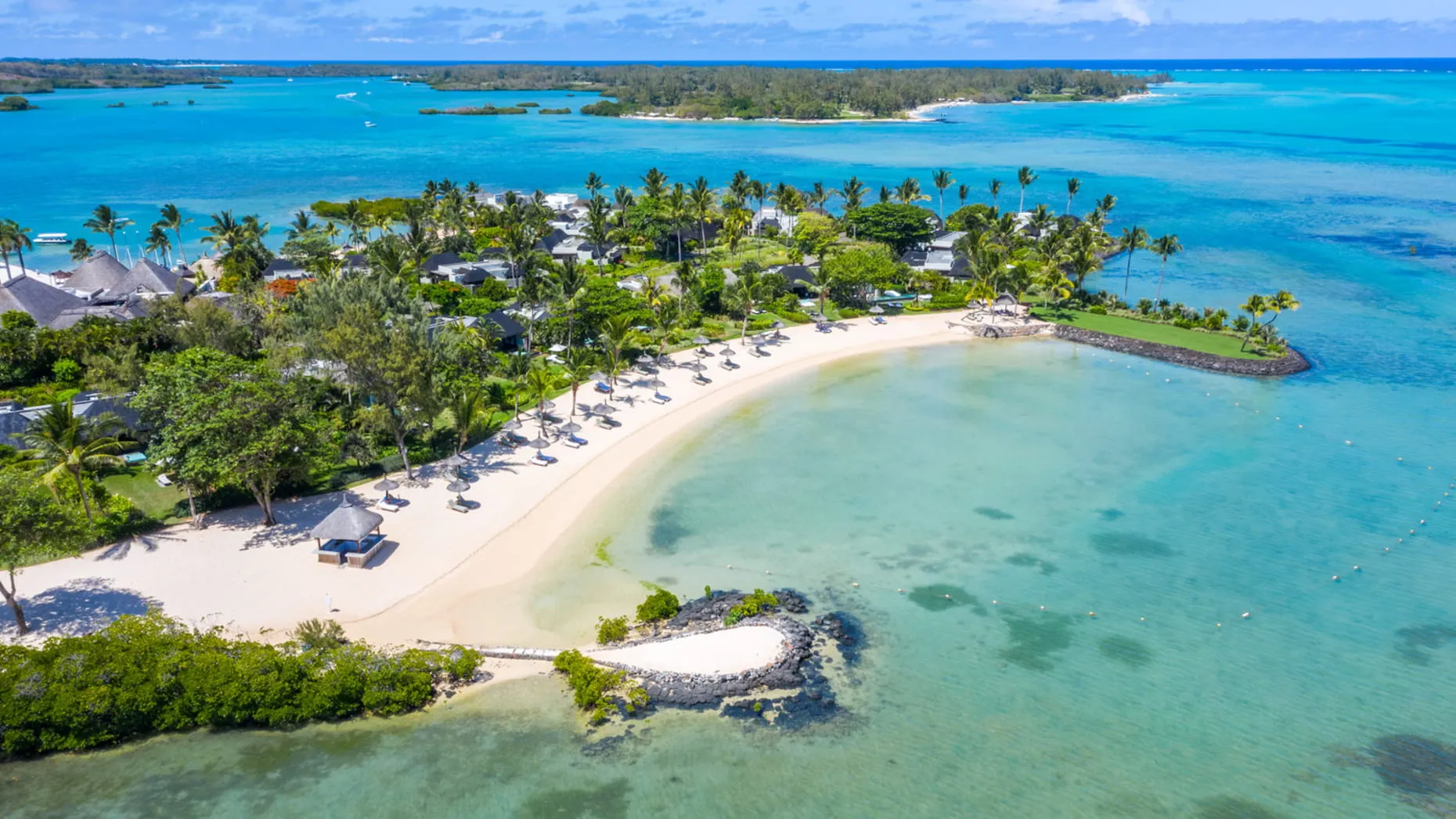 Four Seasons Resort At Anahita