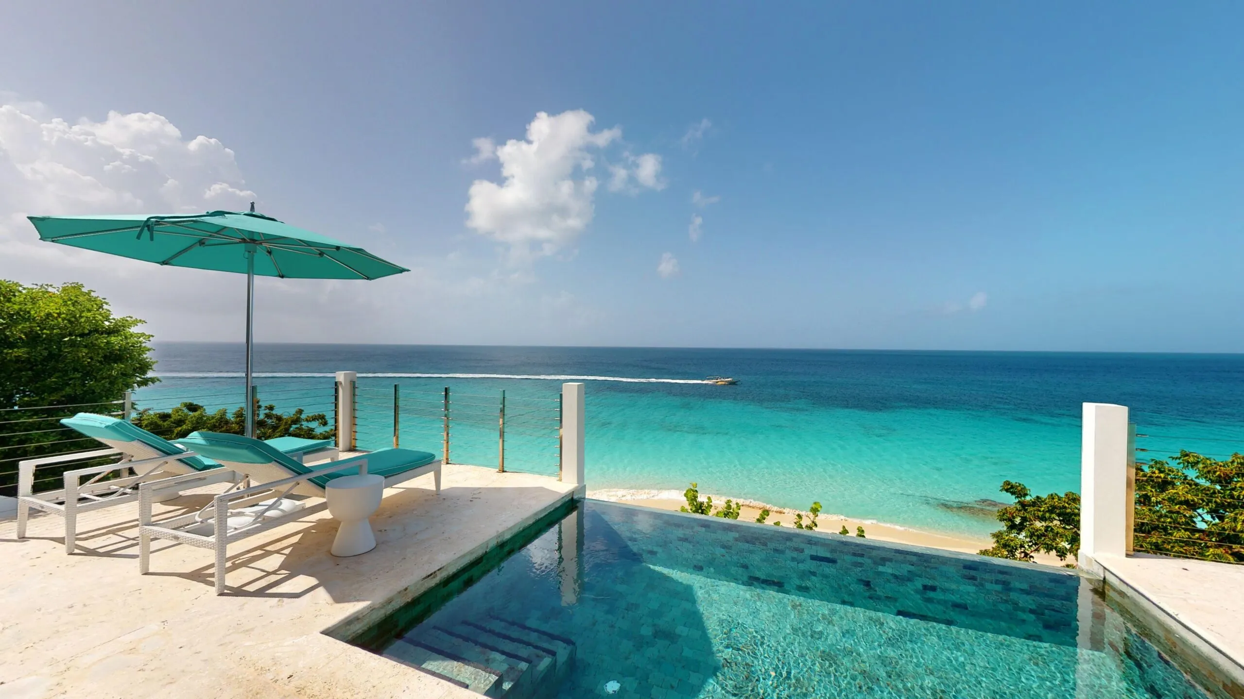 Luxury gay travel