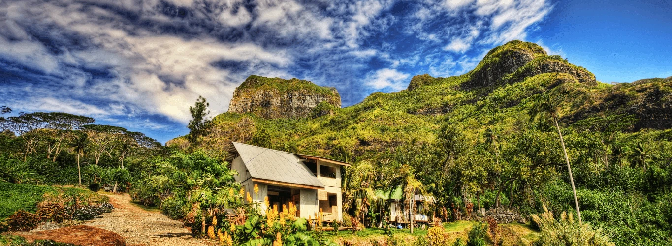 Hiking in Bora Bora