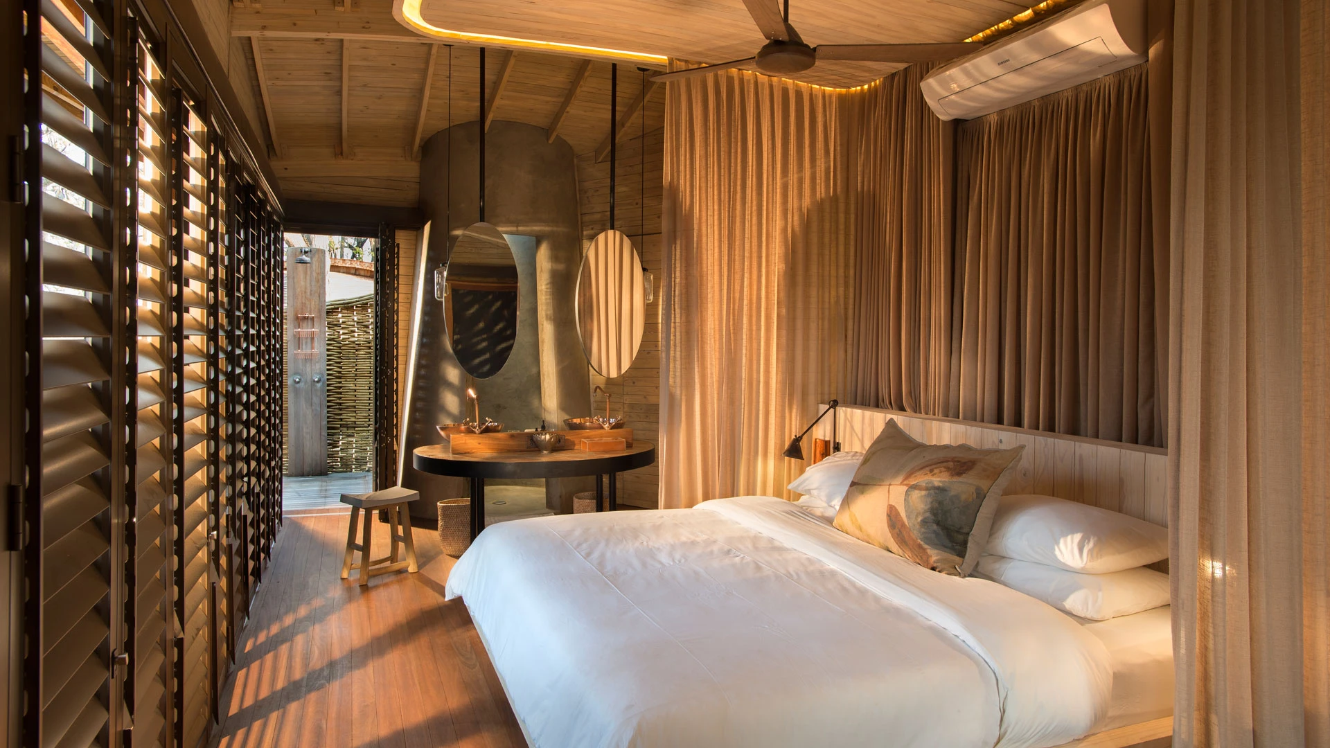 Luxury gay travel