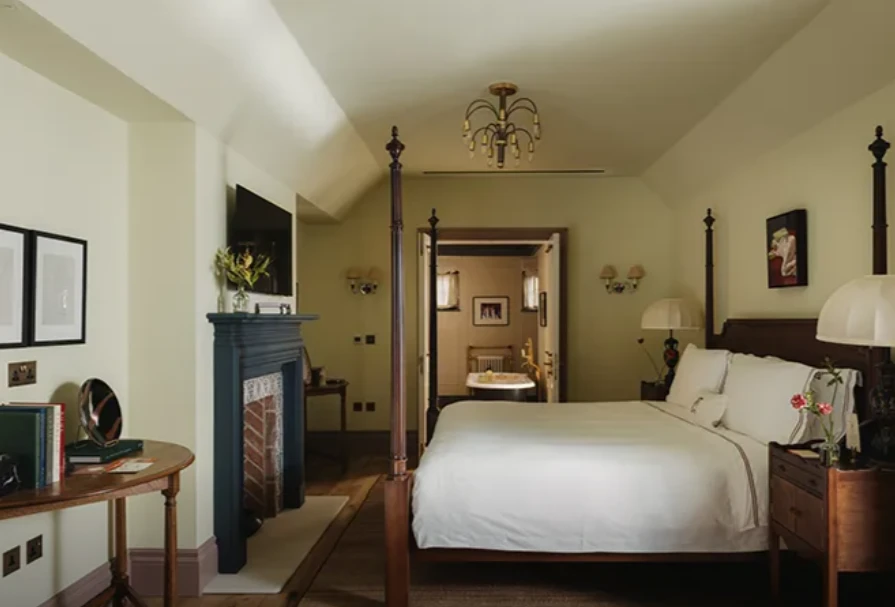 Luxury gay travel