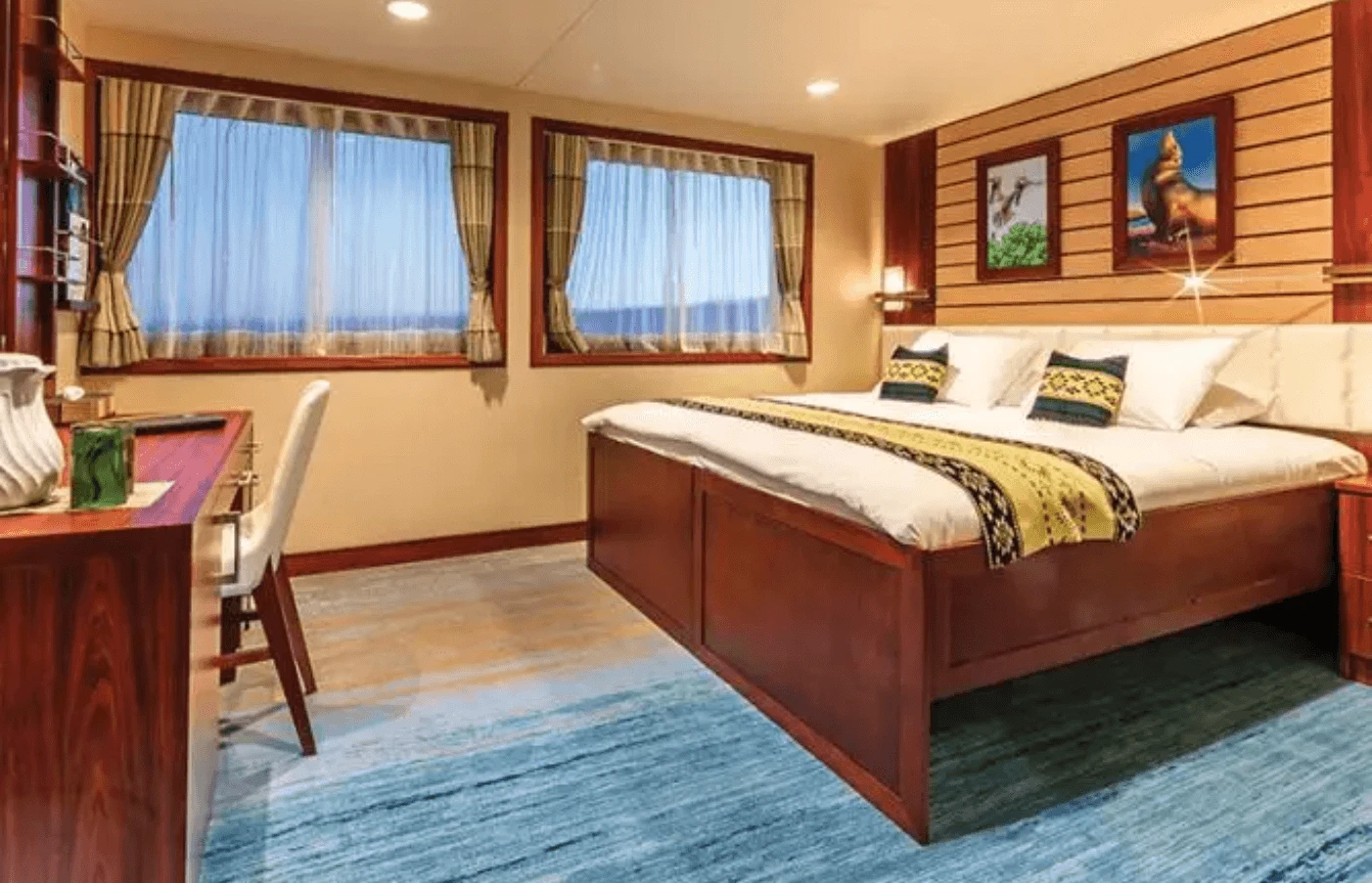 Suite A Lounge Deck