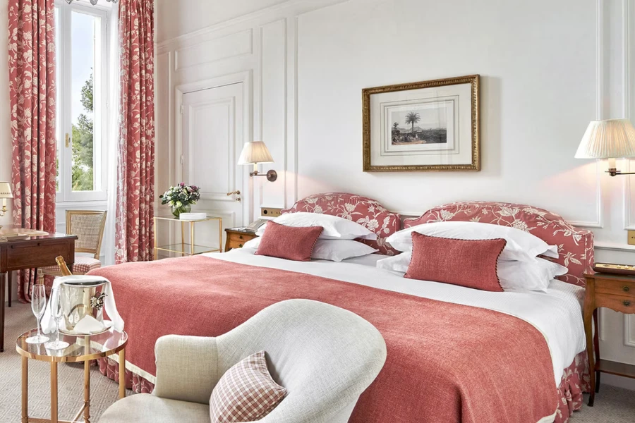 Luxury gay travel