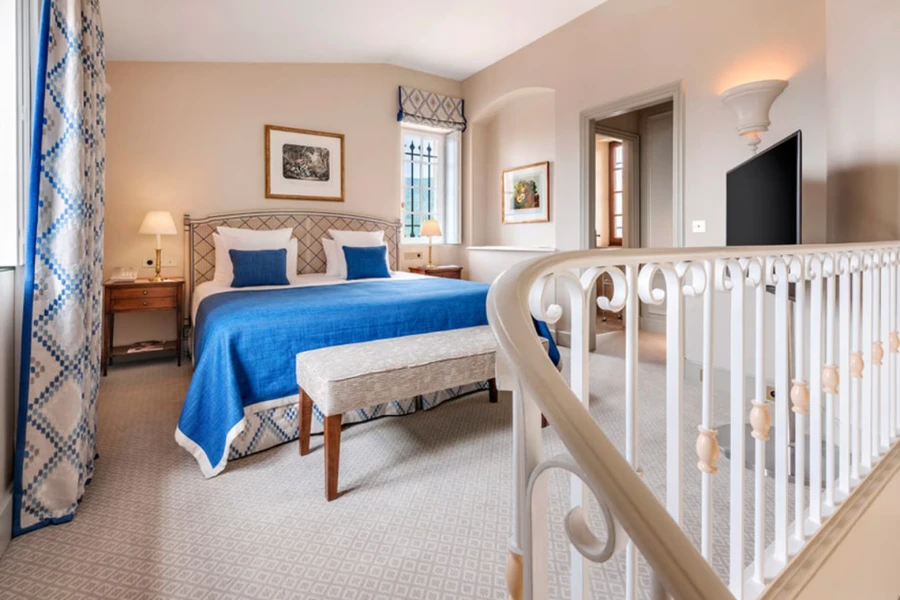 Luxury gay travel