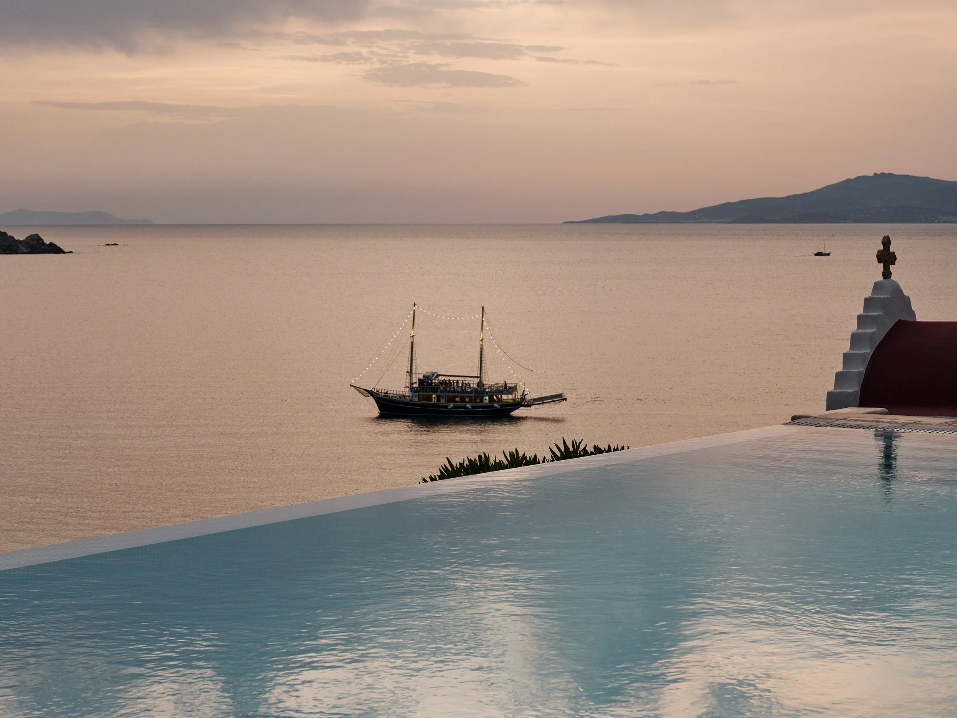 Bill & Coo Mykonos
