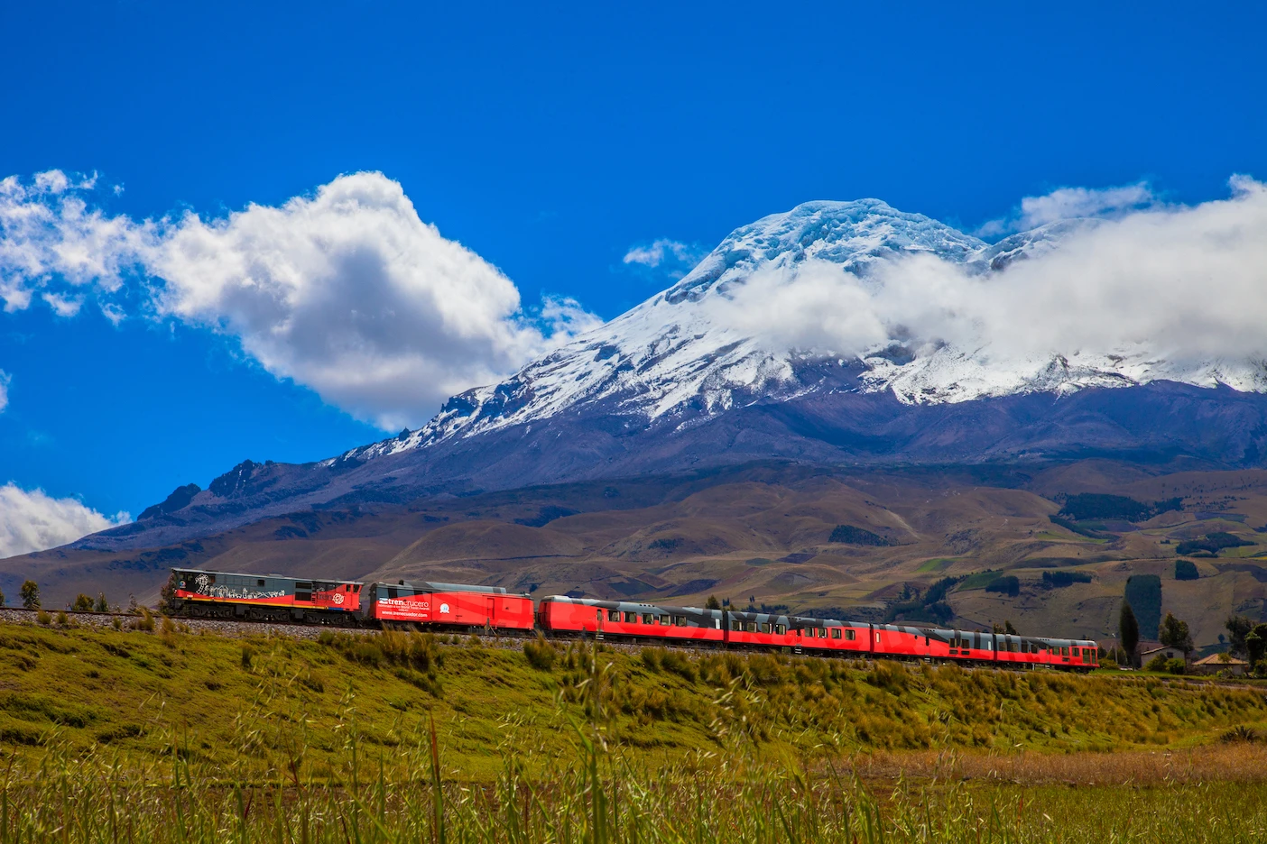 Ecuador Mountains and Railway Explorer