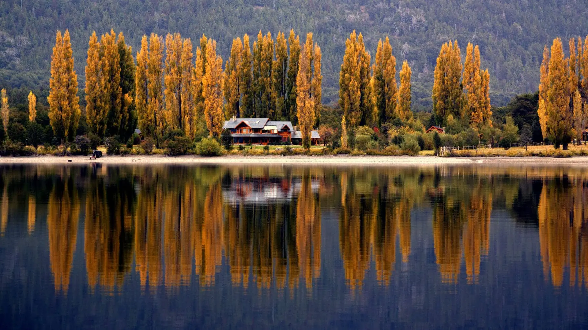 Argentina & Uruguay: Estancias, Patagonia & Wine Country