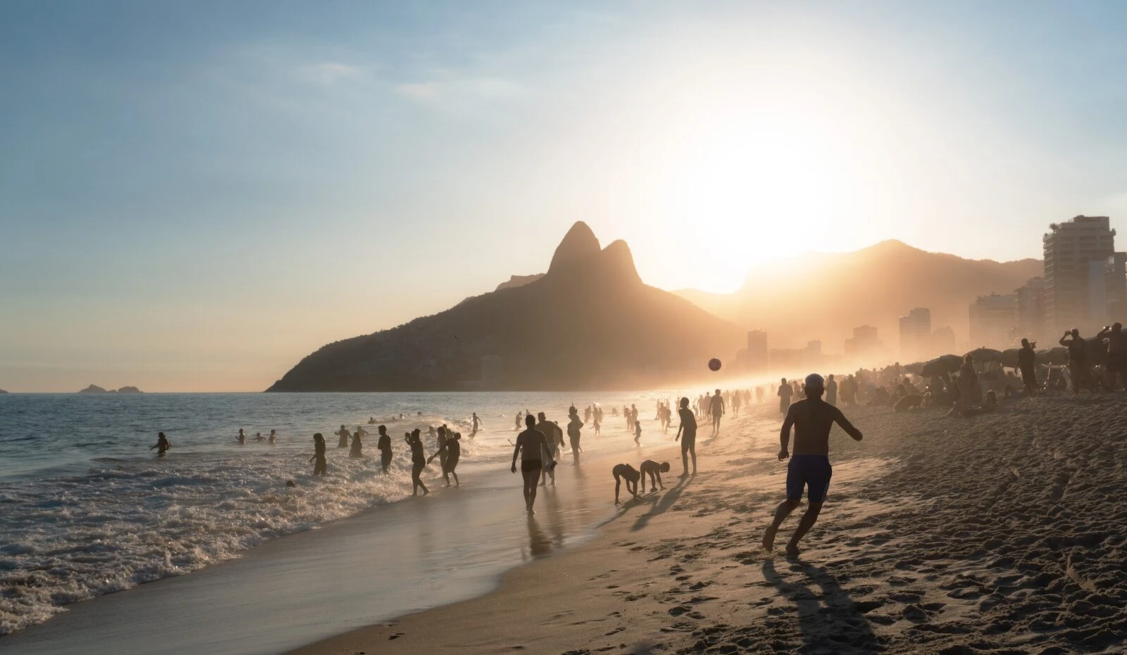 Rio Carnival: Luxury LGBTQ+ Tour & Iguaçu Falls