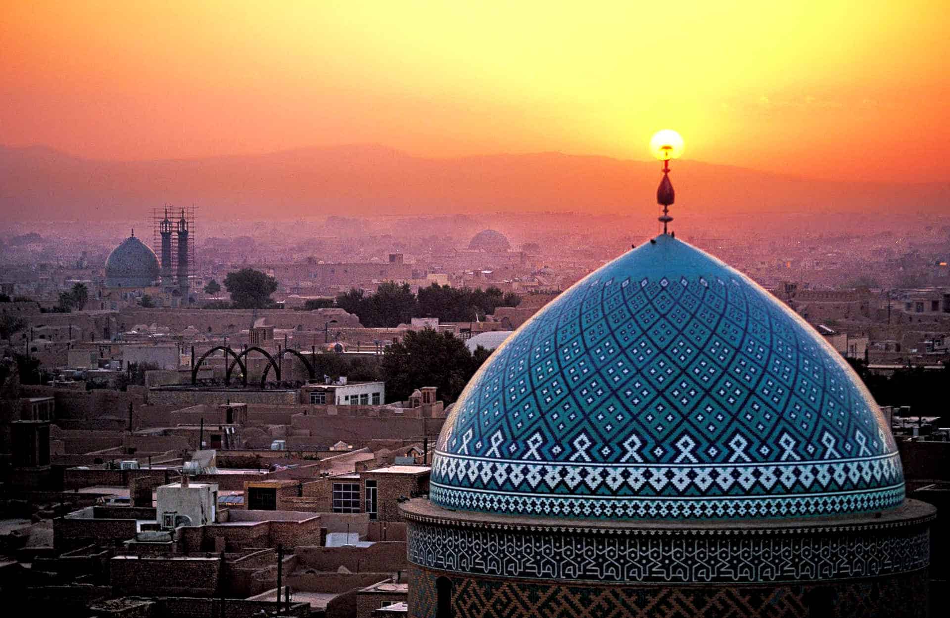 News: Gay cabin crew refuse to fly to Iran