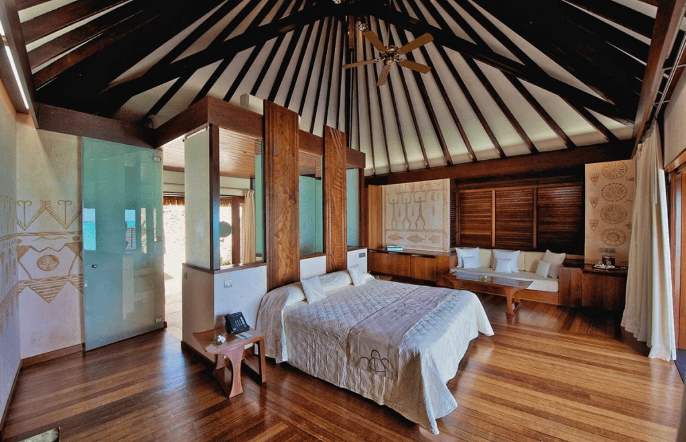Luxury gay travel