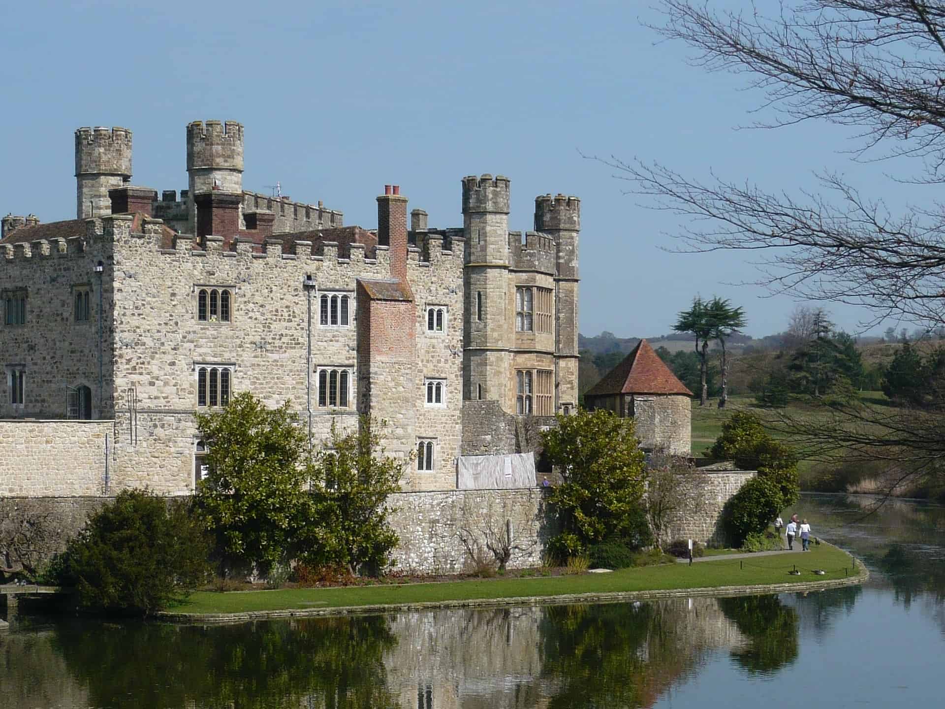 The Ultimate Yorkshire Experience: York, Leeds, Whitby and Beyond