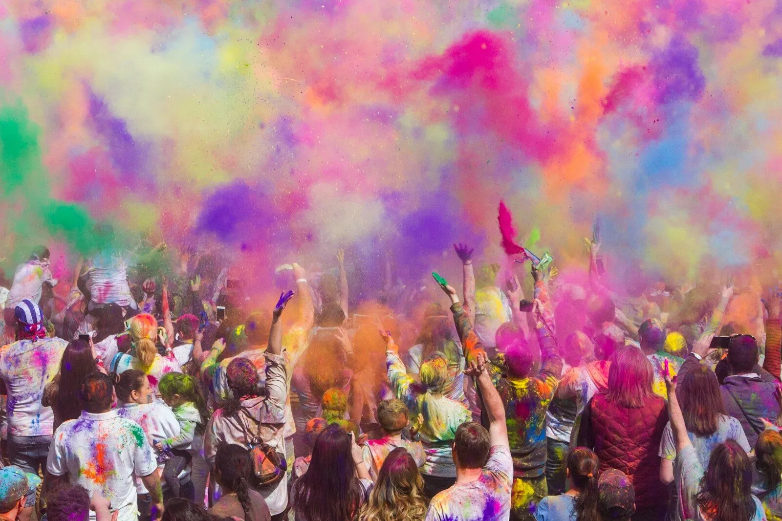 Gay Group Trip: India and the Holi Festival