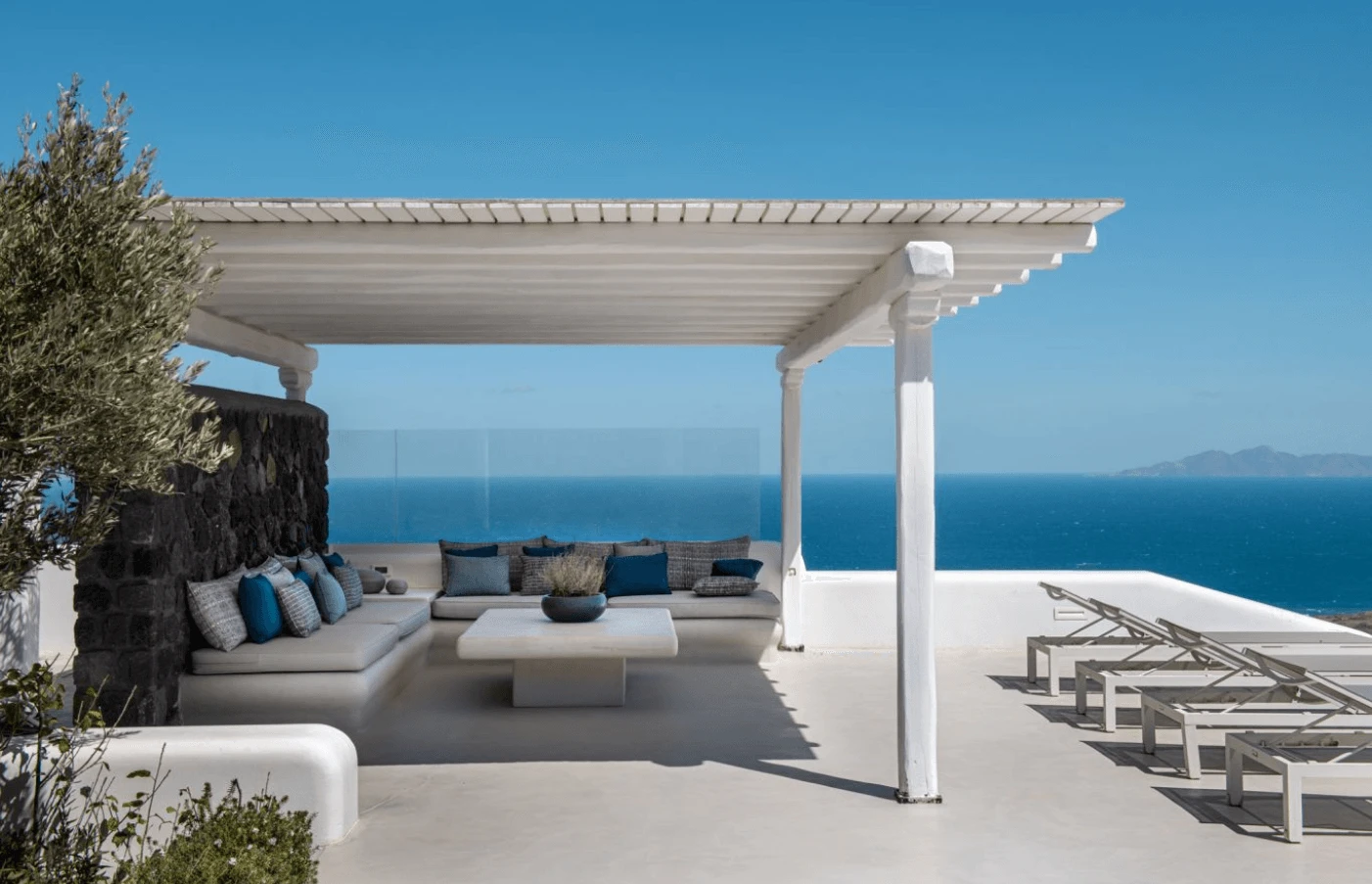 Day 1: Arrival in Mykonos