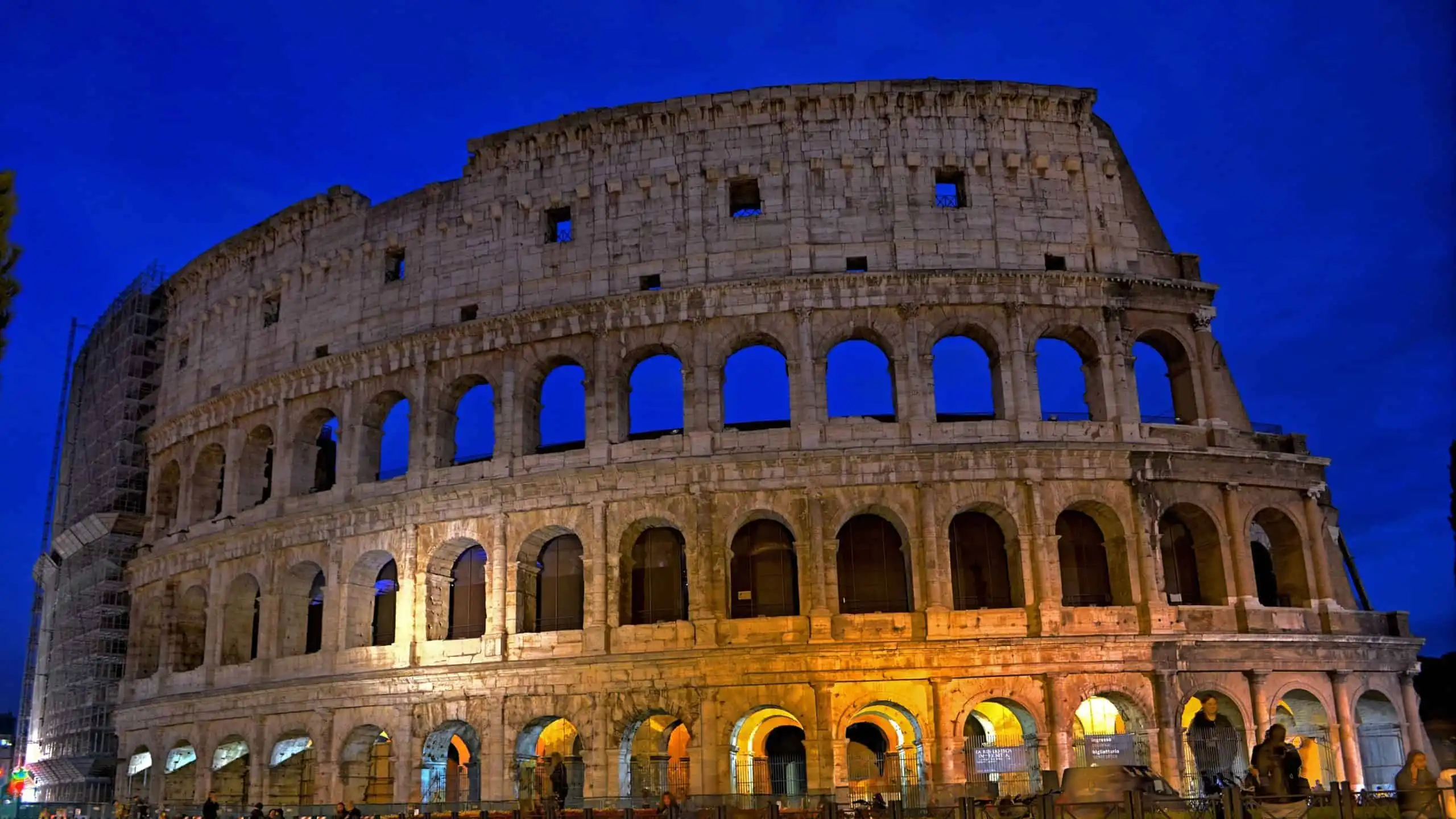 Ancient Rome Luxury Tour: The Colosseum to Pompeii