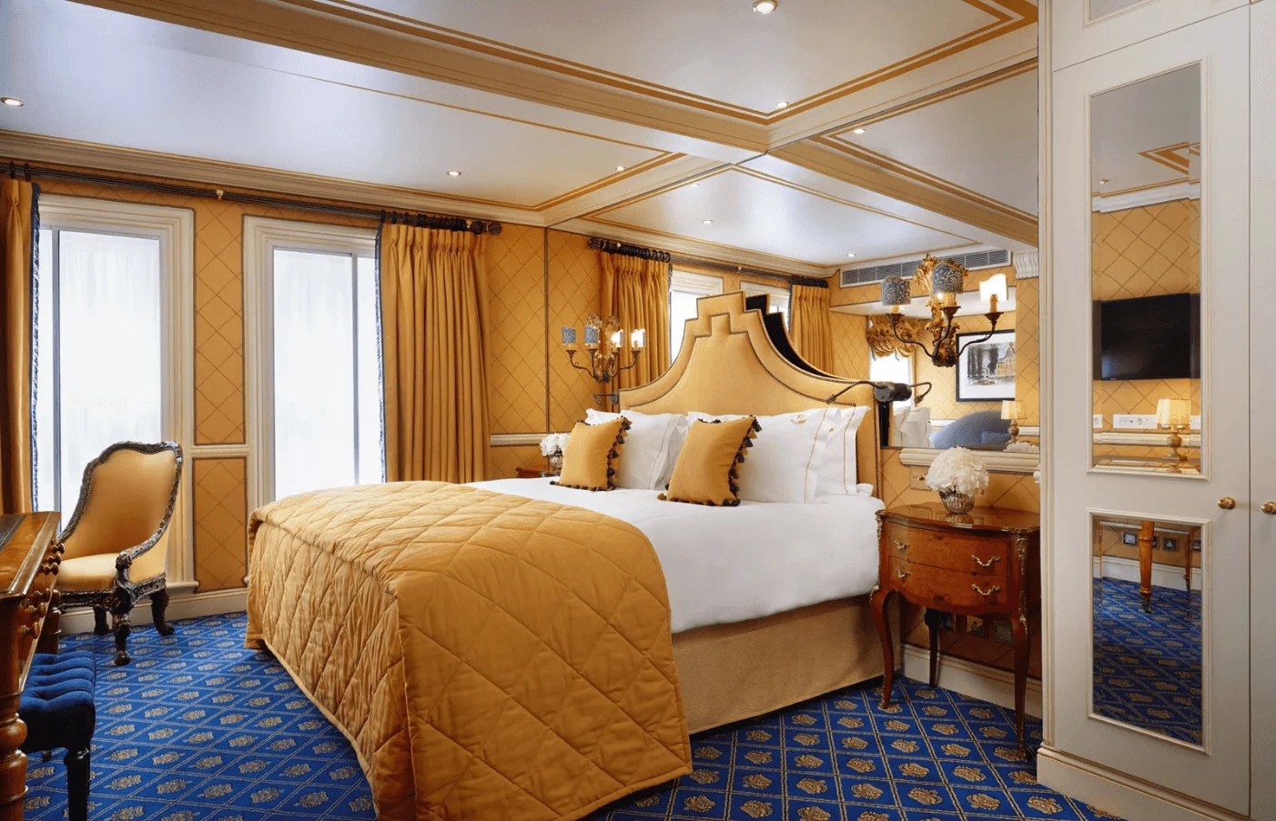 Luxury gay travel