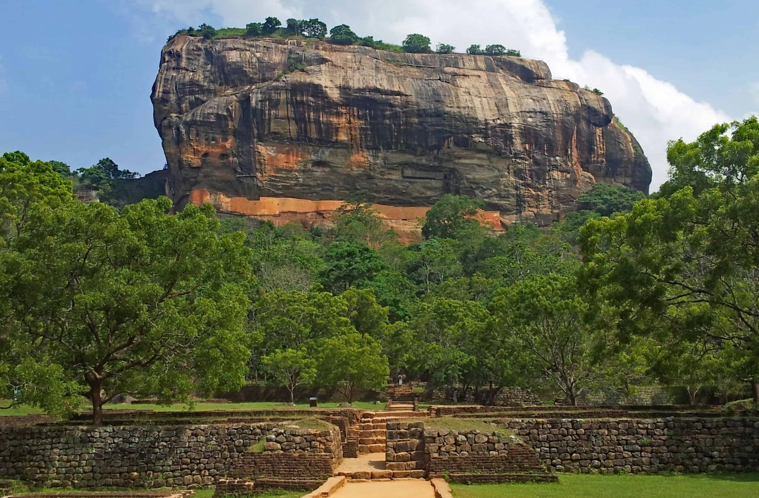 Sri Lanka Heritage and Tea Country