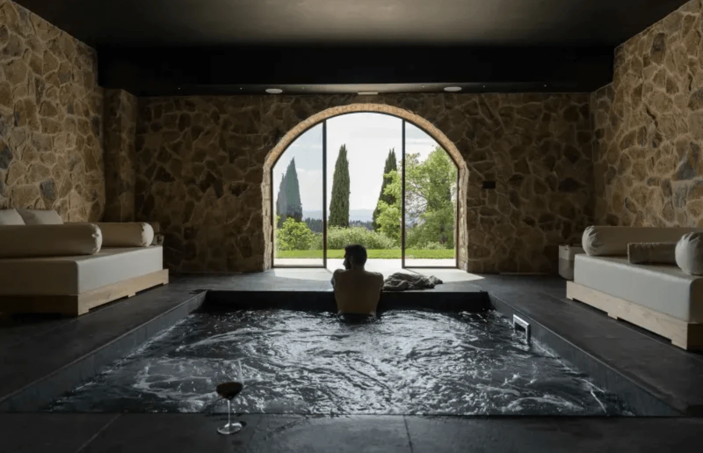 Private Tuscan Villa Escape: Luxury Group Vacation